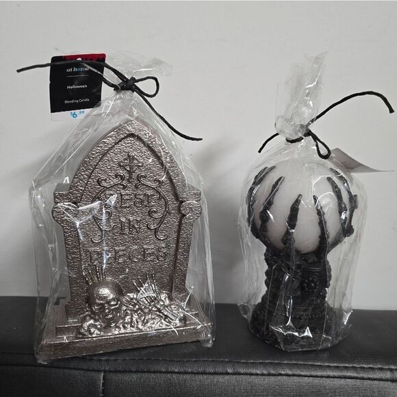 Halloween Bleeding Red Unscented Candle Bundle of two, New - Picture 1 of 9
